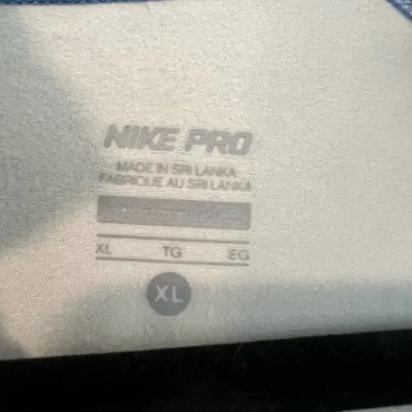 Nike Pro Women's Quarter Zip Activewear Top Bright Blue Size XL - Picture 3 of 8